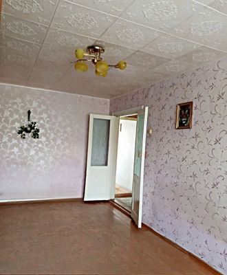 Продам двухкомнатную (2-комн.) квартиру, Крымская ул, 6, Ишим г