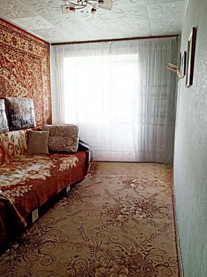 Продам двухкомнатную (2-комн.) квартиру, Крымская ул, 6, Ишим г