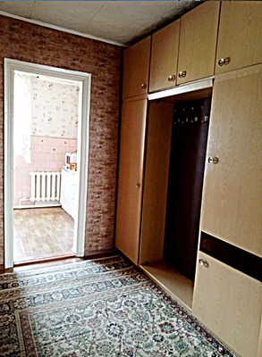 Продам двухкомнатную (2-комн.) квартиру, Крымская ул, 6, Ишим г