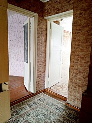 Продам двухкомнатную (2-комн.) квартиру, Крымская ул, 6, Ишим г