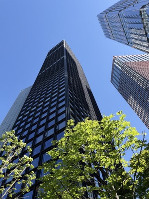 Продам трехкомнатную (3-комн.) квартиру, Хуторская 2-я ул, 34, Москва г