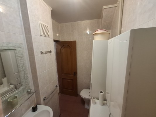Продам двухкомнатную (2-комн.) квартиру, Ленина ул, 9к11, Уфа г