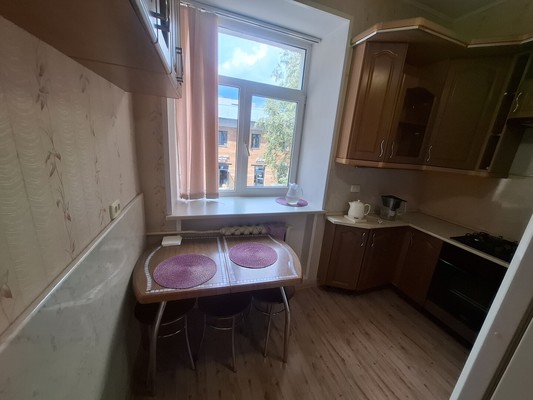 Продам двухкомнатную (2-комн.) квартиру, Ленина ул, 9к11, Уфа г