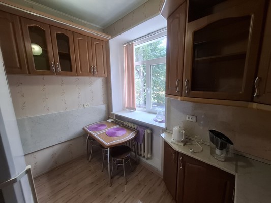 Продам двухкомнатную (2-комн.) квартиру, Ленина ул, 9к11, Уфа г