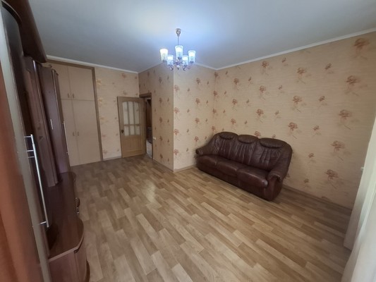 Продам двухкомнатную (2-комн.) квартиру, Ленина ул, 9к11, Уфа г