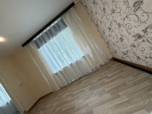 Продам трехкомнатную (3-комн.) квартиру, Интернациональный пр-кт, 39, Комсомольск-на-Амуре г