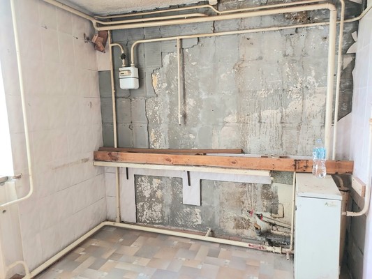 Продам двухкомнатную (2-комн.) квартиру, Свиридова ул, 18, Чистенькое с