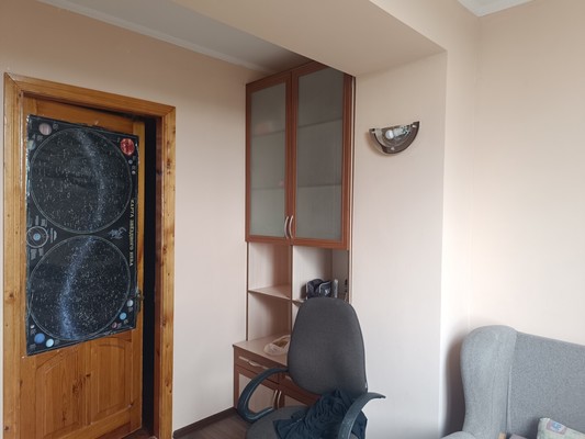 Продам двухкомнатную (2-комн.) квартиру, Лизы Чайкиной ул, 5, Симферополь г