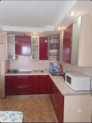 Продам двухкомнатную (2-комн.) квартиру, Лизы Чайкиной ул, 5, Симферополь г