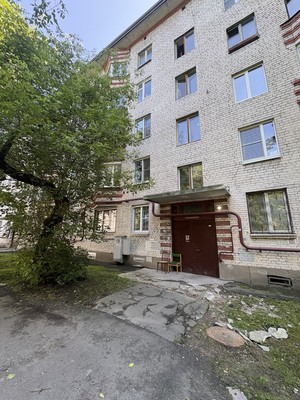 Продам трехкомнатную (3-комн.) квартиру, Харченко ул, 19, Санкт-Петербург г