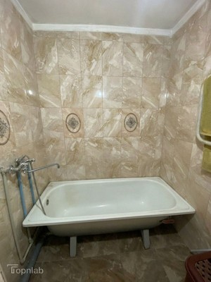 Продам трехкомнатную (3-комн.) квартиру, Мовсисяна ул, 21, Нальчик г