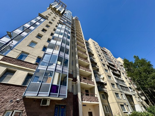Продам однокомнатную (1-комн.) квартиру, Латышских Стрелков ул, 3, Санкт-Петербург г