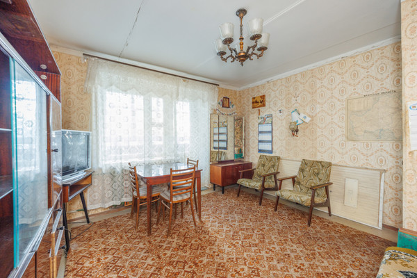 Продам трехкомнатную (3-комн.) квартиру, Костычева ул, 1, Брянск г