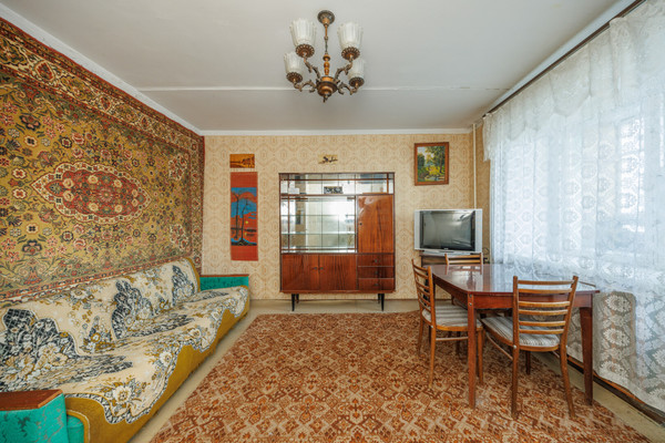 Продам трехкомнатную (3-комн.) квартиру, Костычева ул, 1, Брянск г