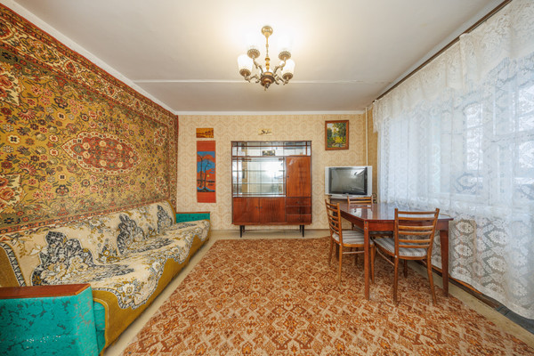 Продам трехкомнатную (3-комн.) квартиру, Костычева ул, 1, Брянск г