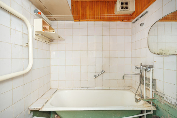 Продам трехкомнатную (3-комн.) квартиру, Костычева ул, 1, Брянск г