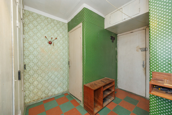 Продам трехкомнатную (3-комн.) квартиру, Костычева ул, 1, Брянск г