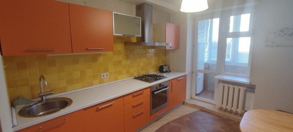 Продам трехкомнатную (3-комн.) квартиру, И.Г.Лексина ул, 54, Симферополь г