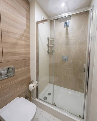 Продам трехкомнатную (3-комн.) квартиру, Коминтерна ул, 17, Ханты-Мансийск г