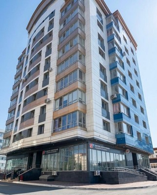 Продам трехкомнатную (3-комн.) квартиру, Коминтерна ул, 17, Ханты-Мансийск г