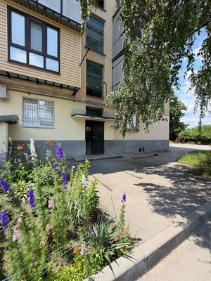 Продам трехкомнатную (3-комн.) квартиру, Мусова ул, 35, Нальчик г