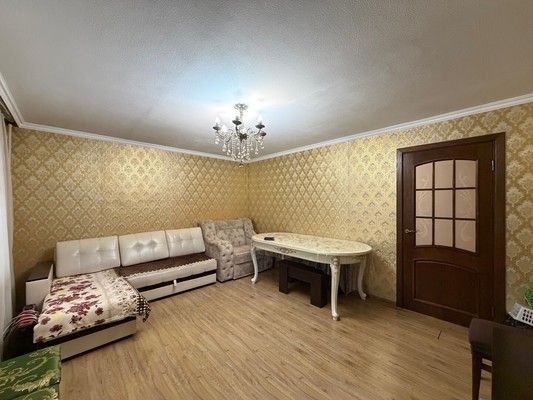 Продам трехкомнатную (3-комн.) квартиру, Ватутина ул, 29а, Нальчик г