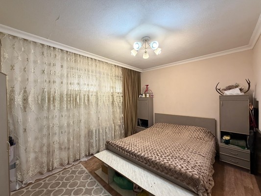 Продам трехкомнатную (3-комн.) квартиру, Ватутина ул, 29а, Нальчик г