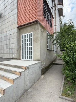 Продам трехкомнатную (3-комн.) квартиру, Ватутина ул, 29а, Нальчик г