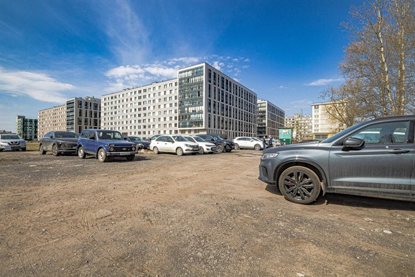 Сдам машиноместо 30 м2, Кременчугская ул, 13, Санкт-Петербург г