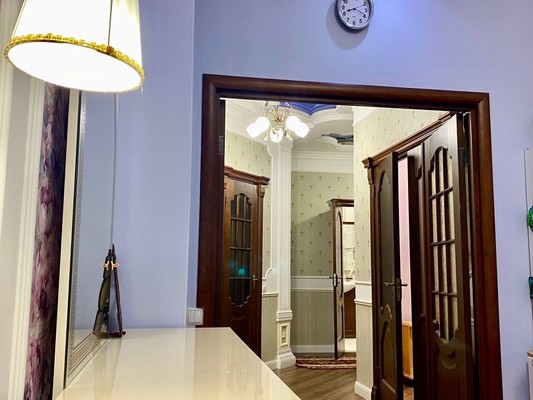 Продам трехкомнатную (3-комн.) квартиру, Балаклавская ул, 47а, Симферополь г