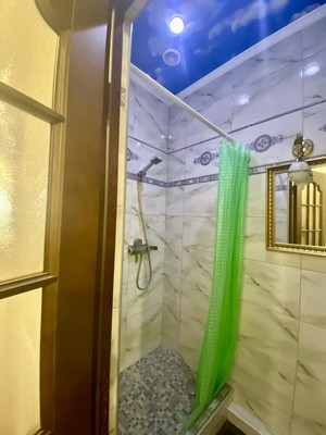 Продам трехкомнатную (3-комн.) квартиру, Балаклавская ул, 47а, Симферополь г