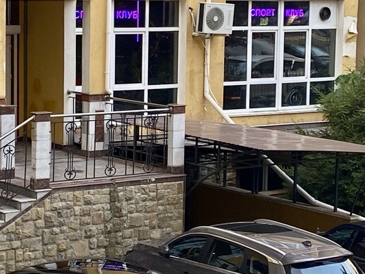 Продам трехкомнатную (3-комн.) квартиру, Балаклавская ул, 47а, Симферополь г