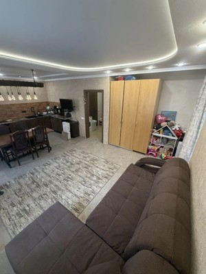Продам двухкомнатную (2-комн.) квартиру, Гидростроителей ул, 67, Краснодар г