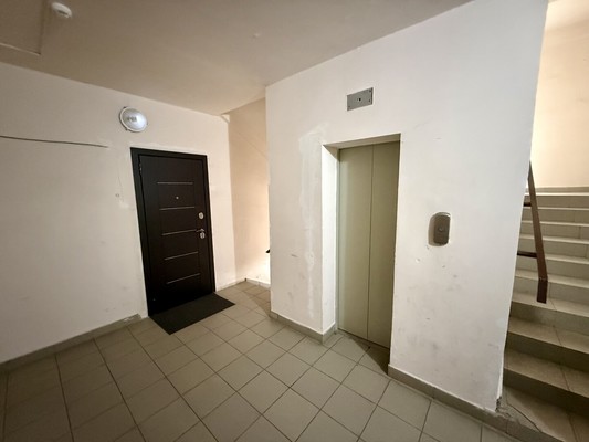 Продам двухкомнатную (2-комн.) квартиру, Атажукина ул, 14, Нальчик г