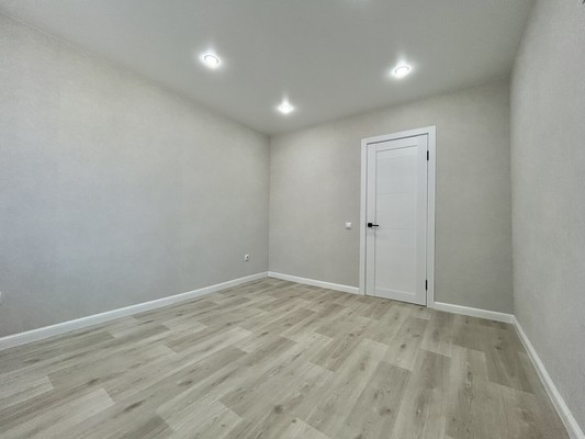 Продам трехкомнатную (3-комн.) квартиру, Карпинского ул, 32, Пенза г