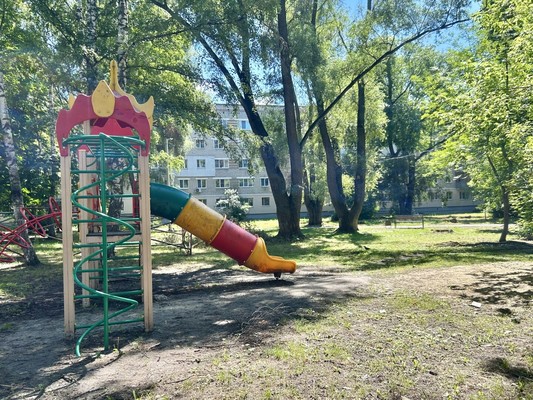 Продам трехкомнатную (3-комн.) квартиру, Карпинского ул, 32, Пенза г