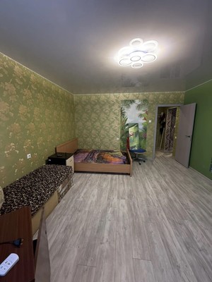 Продам трехкомнатную (3-комн.) квартиру, Земская ул, 21, Чехов г