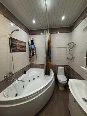 Продам трехкомнатную (3-комн.) квартиру, Земская ул, 21, Чехов г