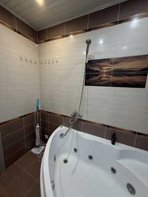 Продам трехкомнатную (3-комн.) квартиру, Земская ул, 21, Чехов г