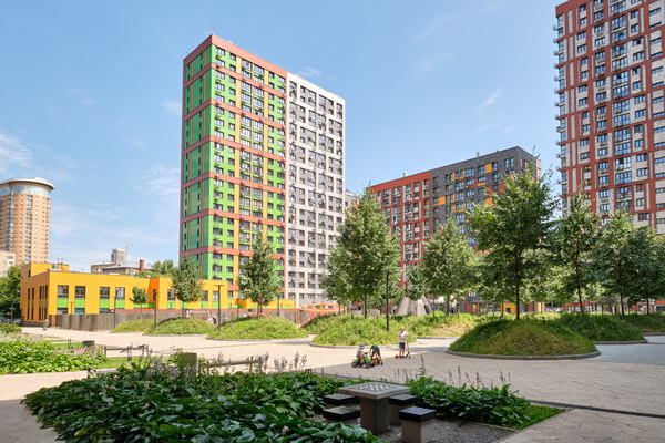 Продам трехкомнатную (3-комн.) квартиру, Рябиновая ул, 3к3, Москва г