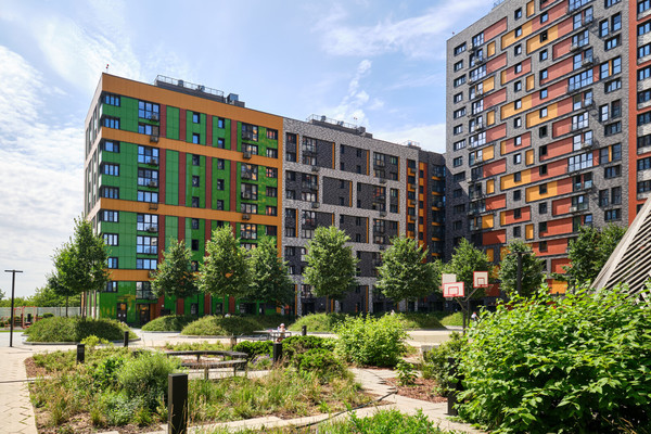 Продам трехкомнатную (3-комн.) квартиру, Рябиновая ул, 3к3, Москва г