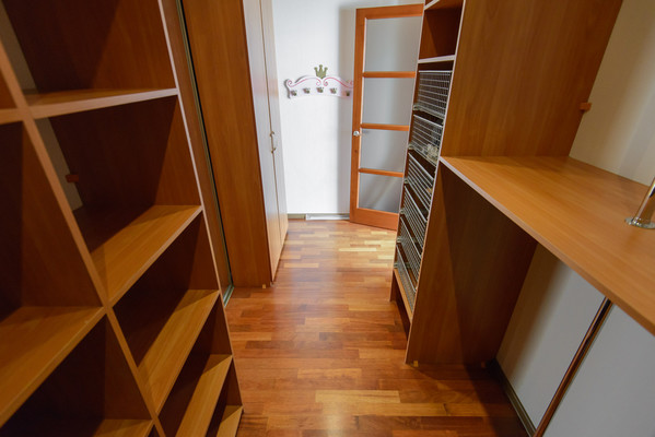 Продам многокомнатную квартиру, Университетский пер, 95к154, Ростов-на-Дону г
