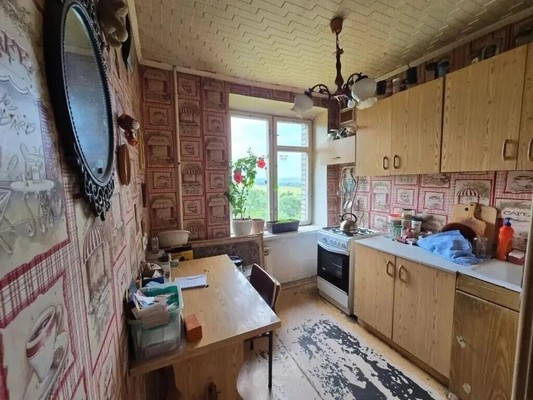 Продам однокомнатную (1-комн.) квартиру, Спортивная ул, 18, Дзержинский г