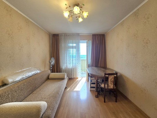 Продам двухкомнатную (2-комн.) квартиру, Парковый проезд, 6, Кузнечики п