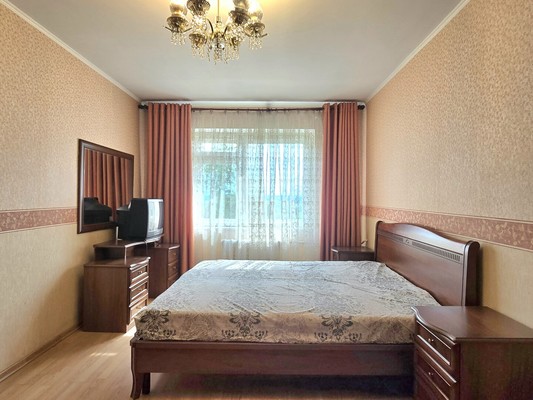 Продам двухкомнатную (2-комн.) квартиру, Парковый проезд, 6, Кузнечики п