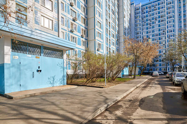 Сдам трехкомнатную (3-комн.) квартиру, Маршала Голованова ул, 16, Москва г