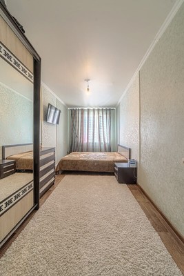 Продам трехкомнатную (3-комн.) квартиру, Дорожная ул, 1, Чемодановка с