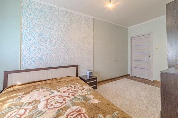Продам трехкомнатную (3-комн.) квартиру, Дорожная ул, 1, Чемодановка с