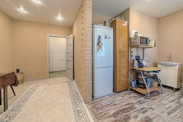 Продам трехкомнатную (3-комн.) квартиру, Дорожная ул, 1, Чемодановка с