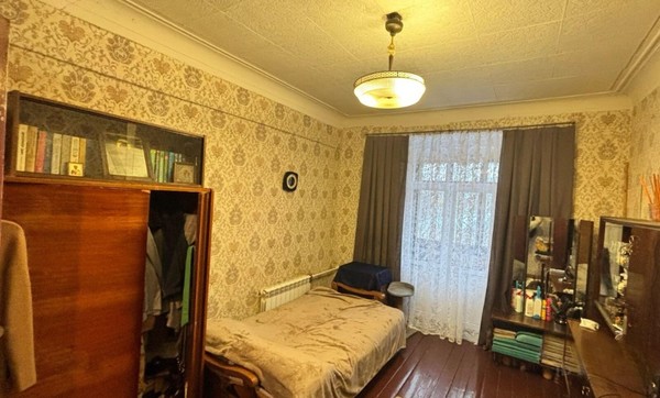 Продам многокомнатную квартиру, Кутузова ул, 5, Смоленск г
